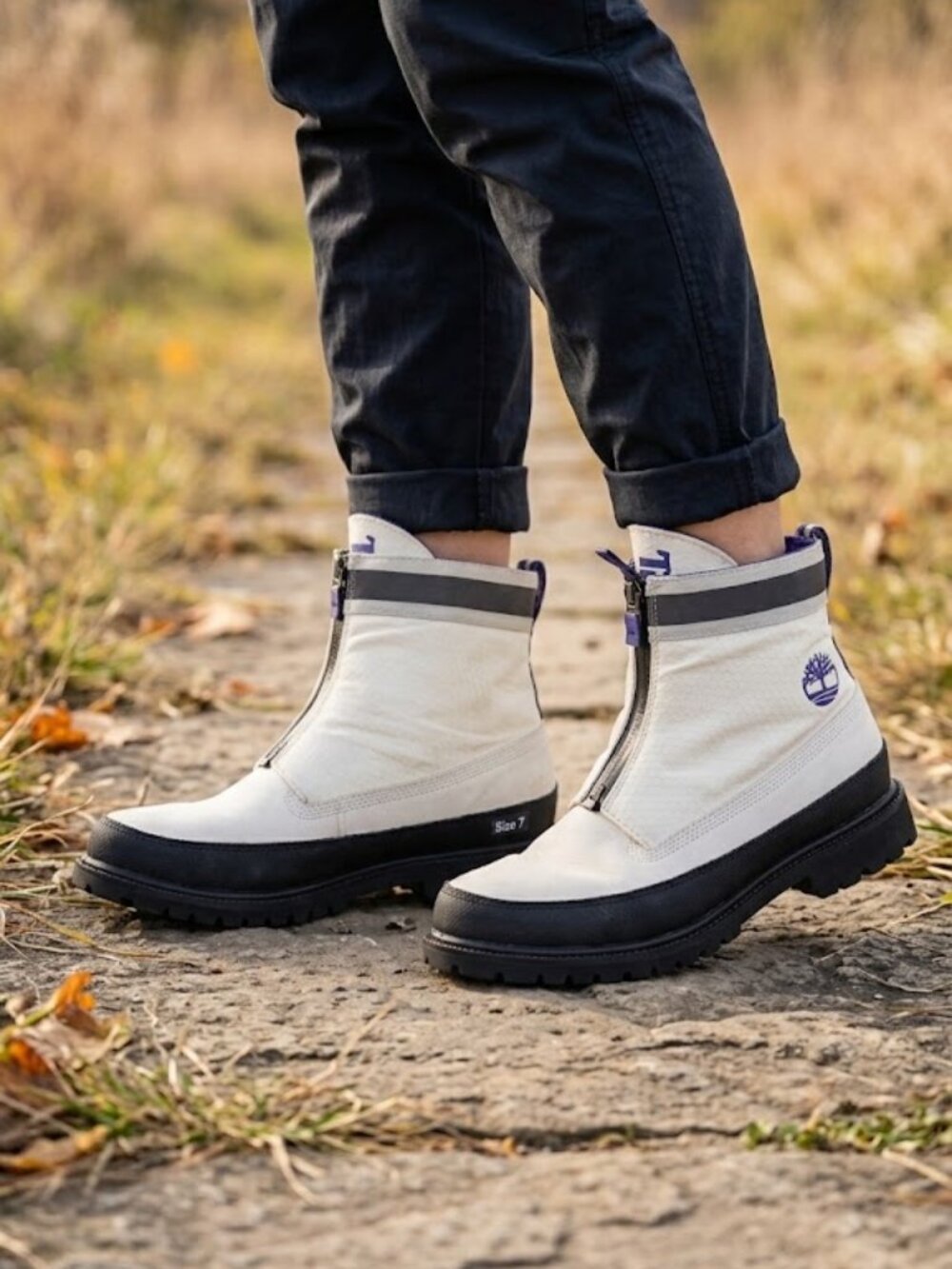 Timberland White Black Leather Front Zip Waterproof Lug Boots Size 7 A2JTV